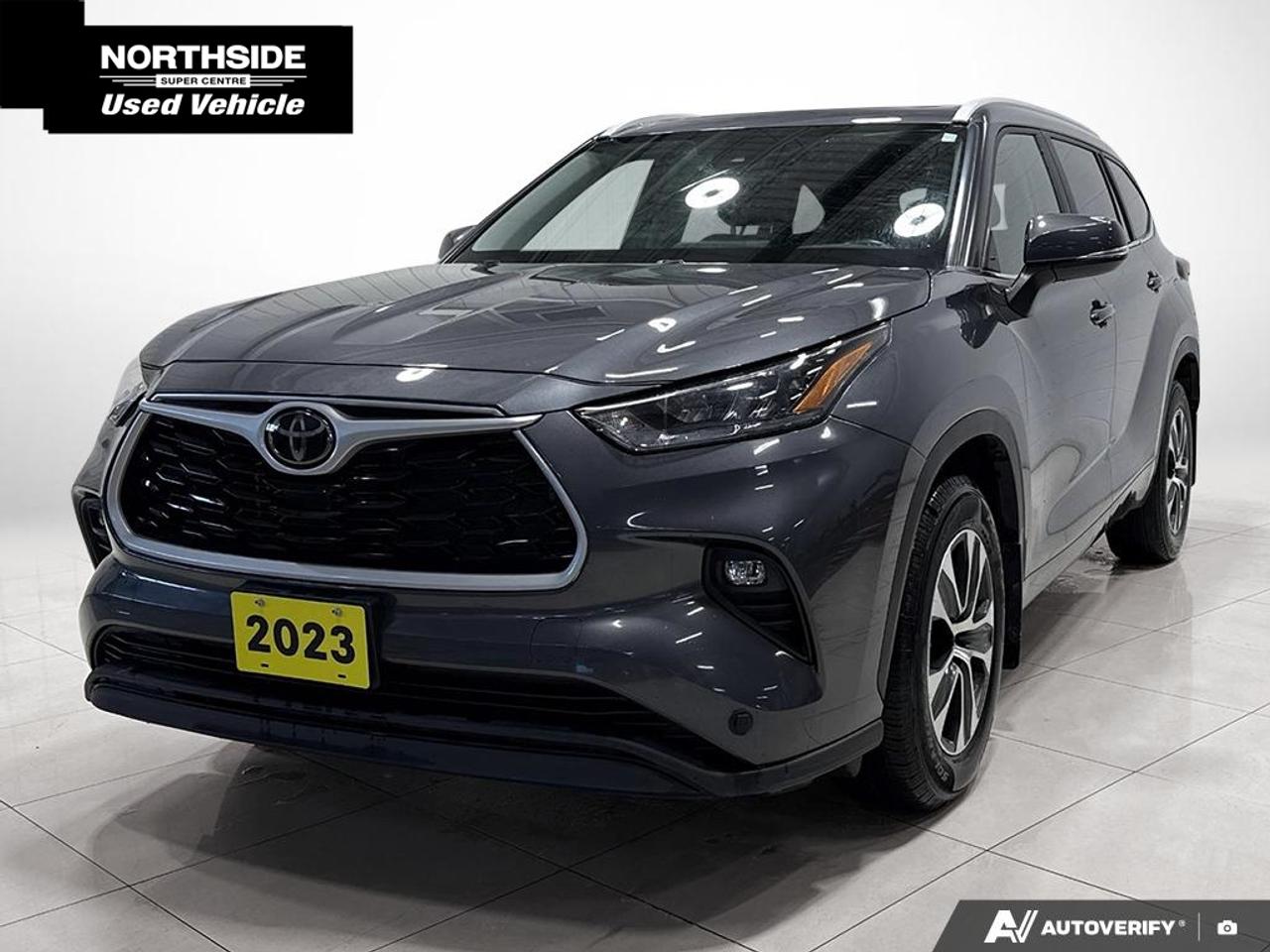 2023 Toyota Highlander XLE 4dr All-wheel Drive Photo