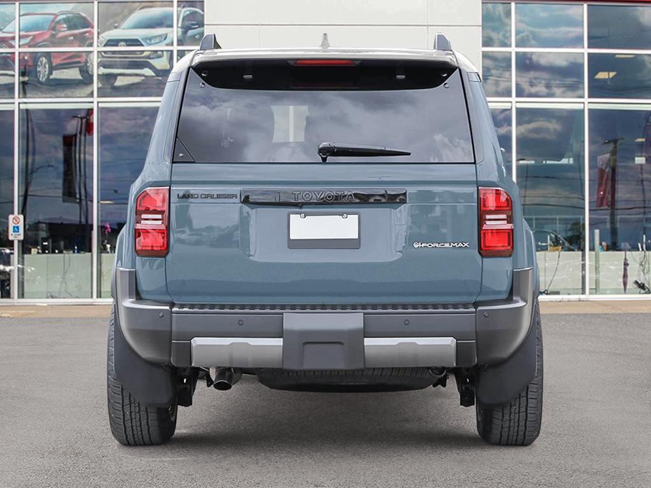 2026 Toyota Land Cruiser Base 4dr 4x4 Photo4