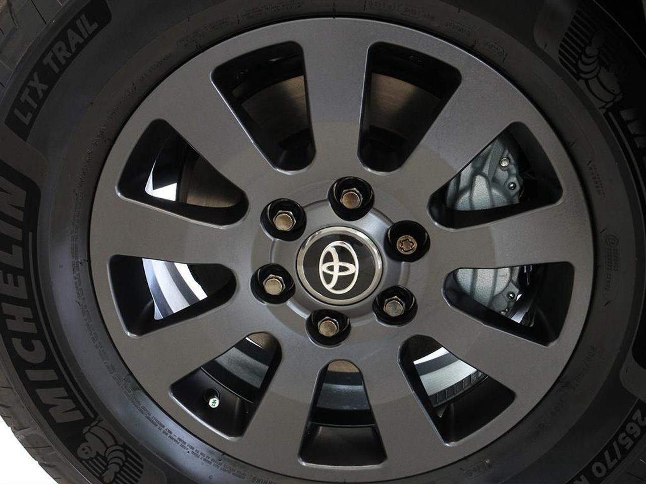 2026 Toyota Land Cruiser Base 4dr 4x4 Photo