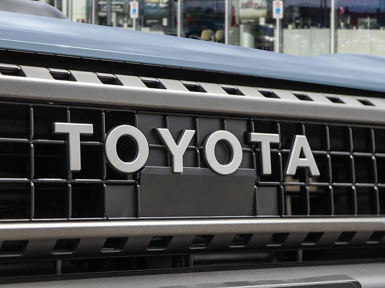 2026 Toyota Land Cruiser Base 4dr 4x4 Photo