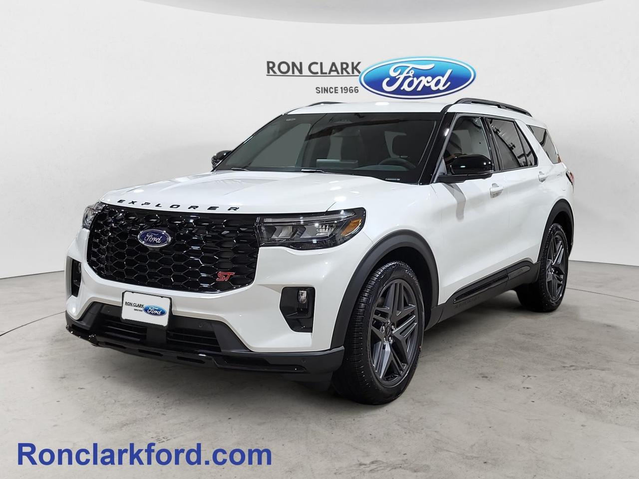 2026 Ford Explorer ST 4dr 4x4 Photo2