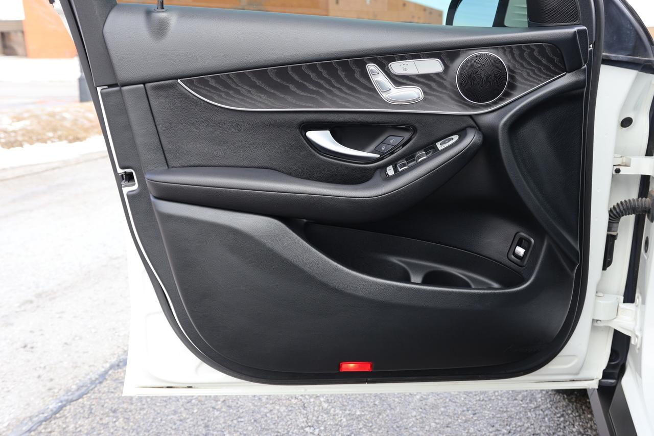 2019 Mercedes-Benz GLC-Class GLC300-4MATIC-AMG/NAV/B CAM/PANOROOF/BLIS/P SENSOR Photo