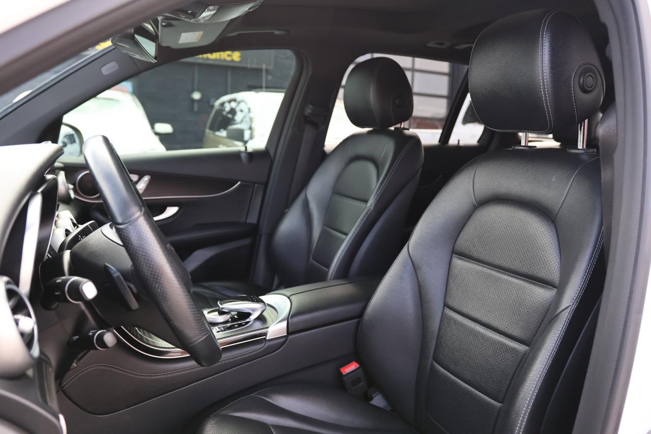 2019 Mercedes-Benz GLC-Class GLC300-4MATIC-AMG/NAV/B CAM/PANOROOF/BLIS/P SENSOR Photo