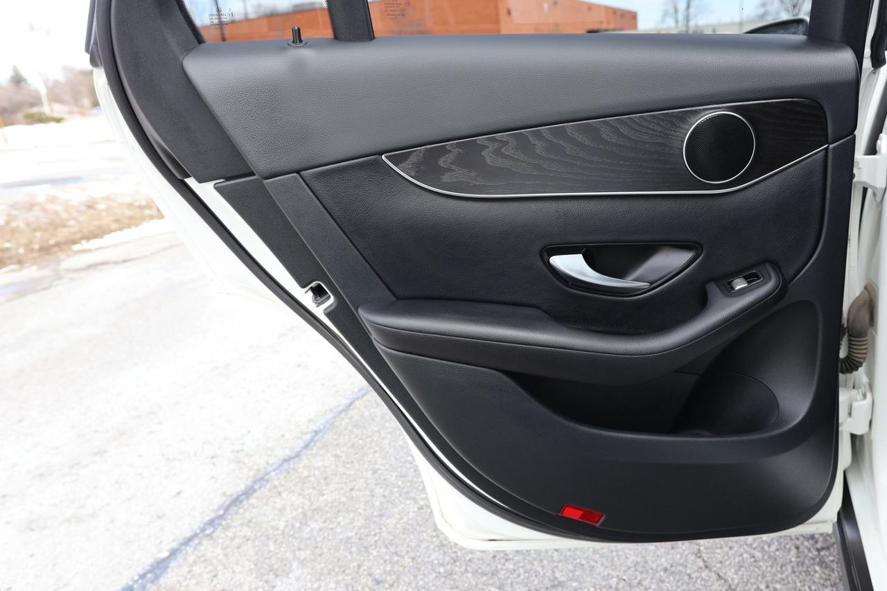 2019 Mercedes-Benz GLC-Class GLC300-4MATIC-AMG/NAV/B CAM/PANOROOF/BLIS/P SENSOR Photo