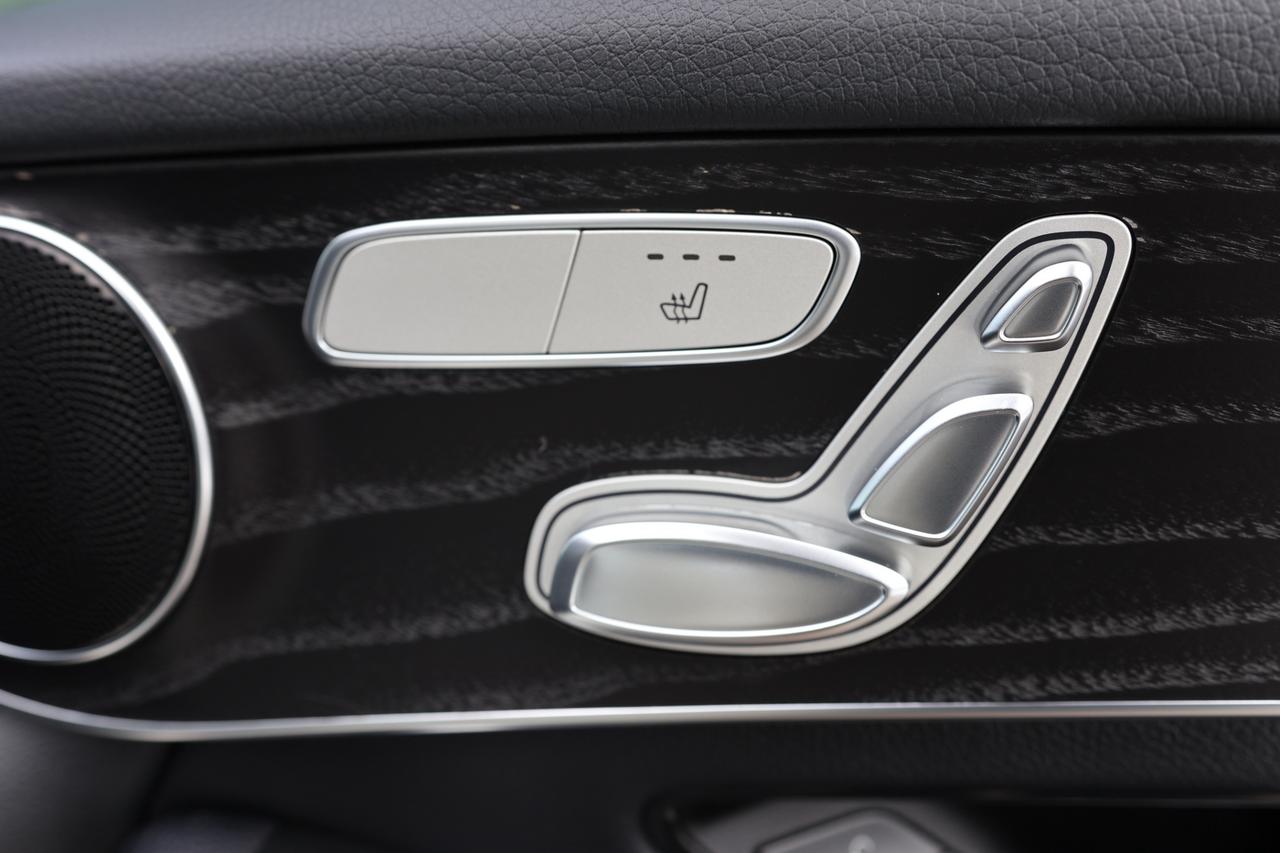 2019 Mercedes-Benz GLC-Class GLC300-4MATIC-AMG/NAV/B CAM/PANOROOF/BLIS/P SENSOR Photo