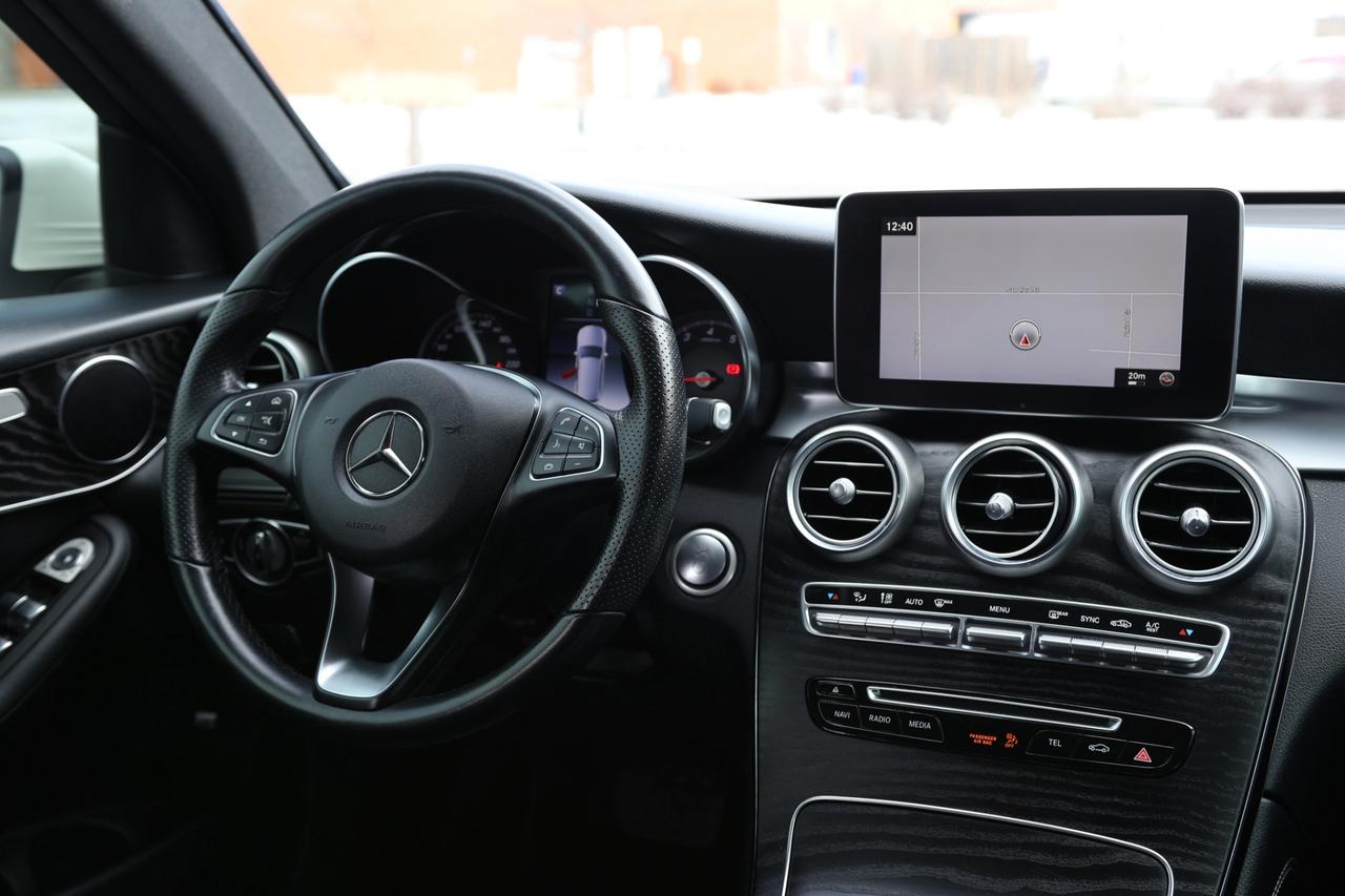 2019 Mercedes-Benz GLC-Class GLC300-4MATIC-AMG/NAV/B CAM/PANOROOF/BLIS/P SENSOR Photo