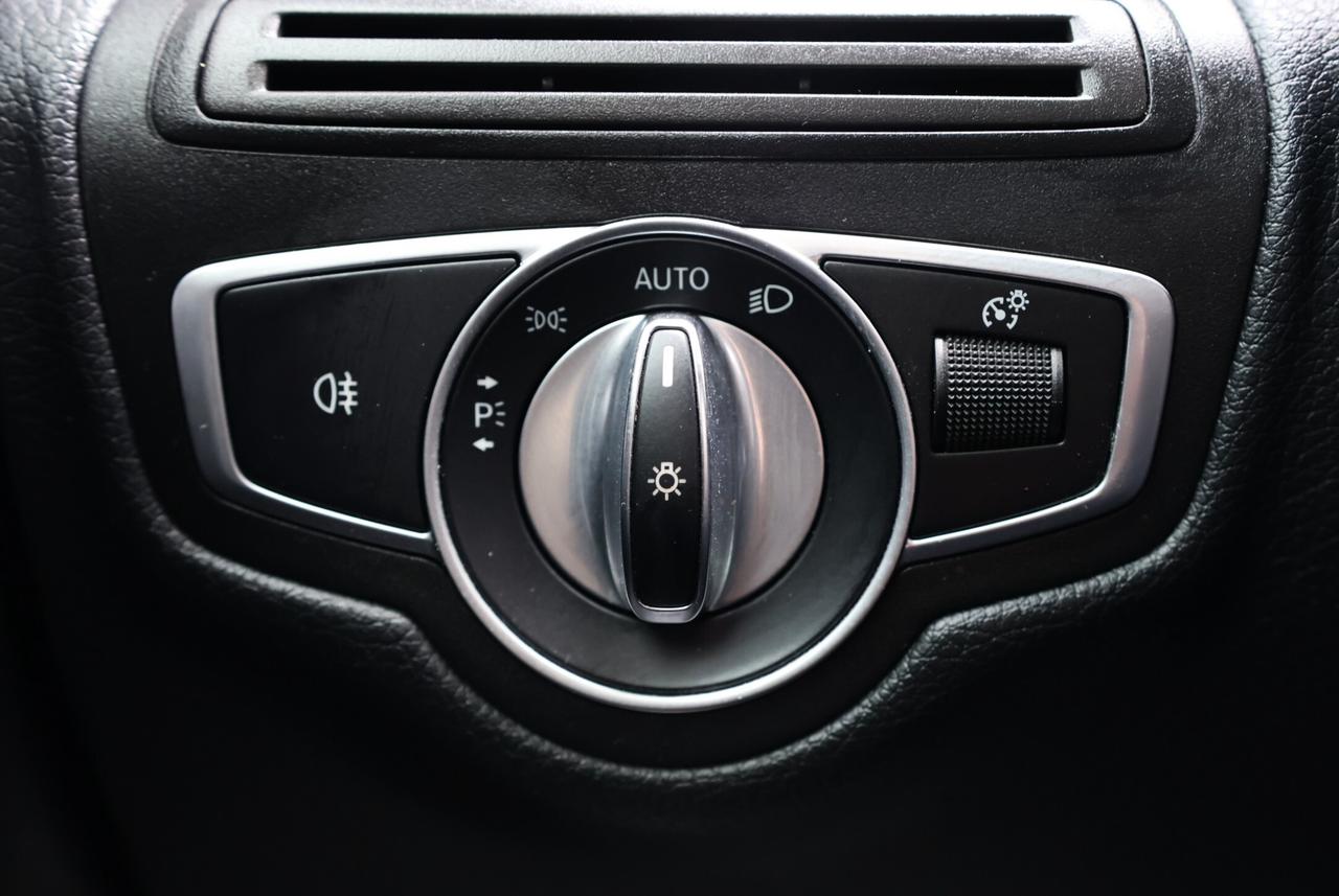 2019 Mercedes-Benz GLC-Class GLC300-4MATIC-AMG/NAV/B CAM/PANOROOF/BLIS/P SENSOR Photo