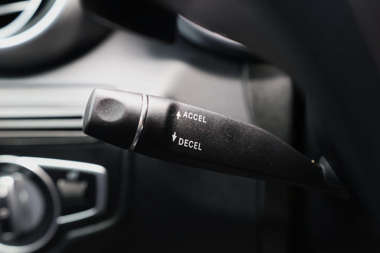 2019 Mercedes-Benz GLC-Class GLC300-4MATIC-AMG/NAV/B CAM/PANOROOF/BLIS/P SENSOR Photo