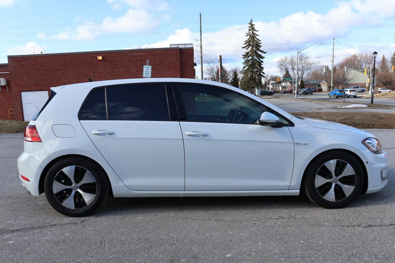2018 Volkswagen e-Golf COMFORTLINE/NAV/LEATHER/MEMORY SEAT/HEATED SEATS/B Photo