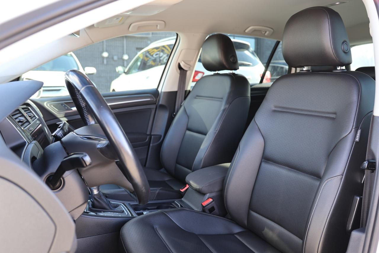 2018 Volkswagen e-Golf COMFORTLINE/NAV/LEATHER/MEMORY SEAT/HEATED SEATS/B Photo