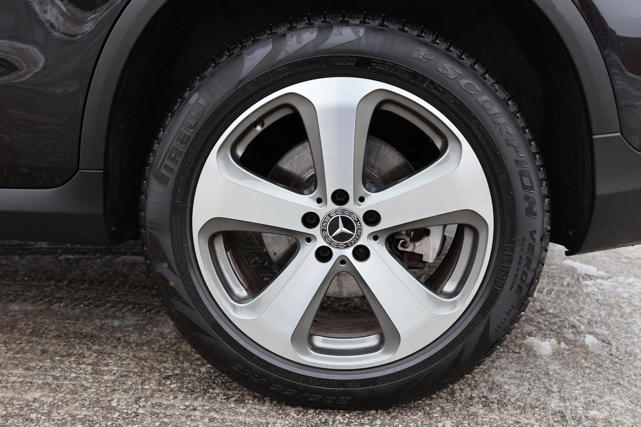 2019 Mercedes-Benz GLC-Class GLC300-4MATIC/NAV/360 CAM/PANOROOF/BLIS/P SENSORS/ Photo3