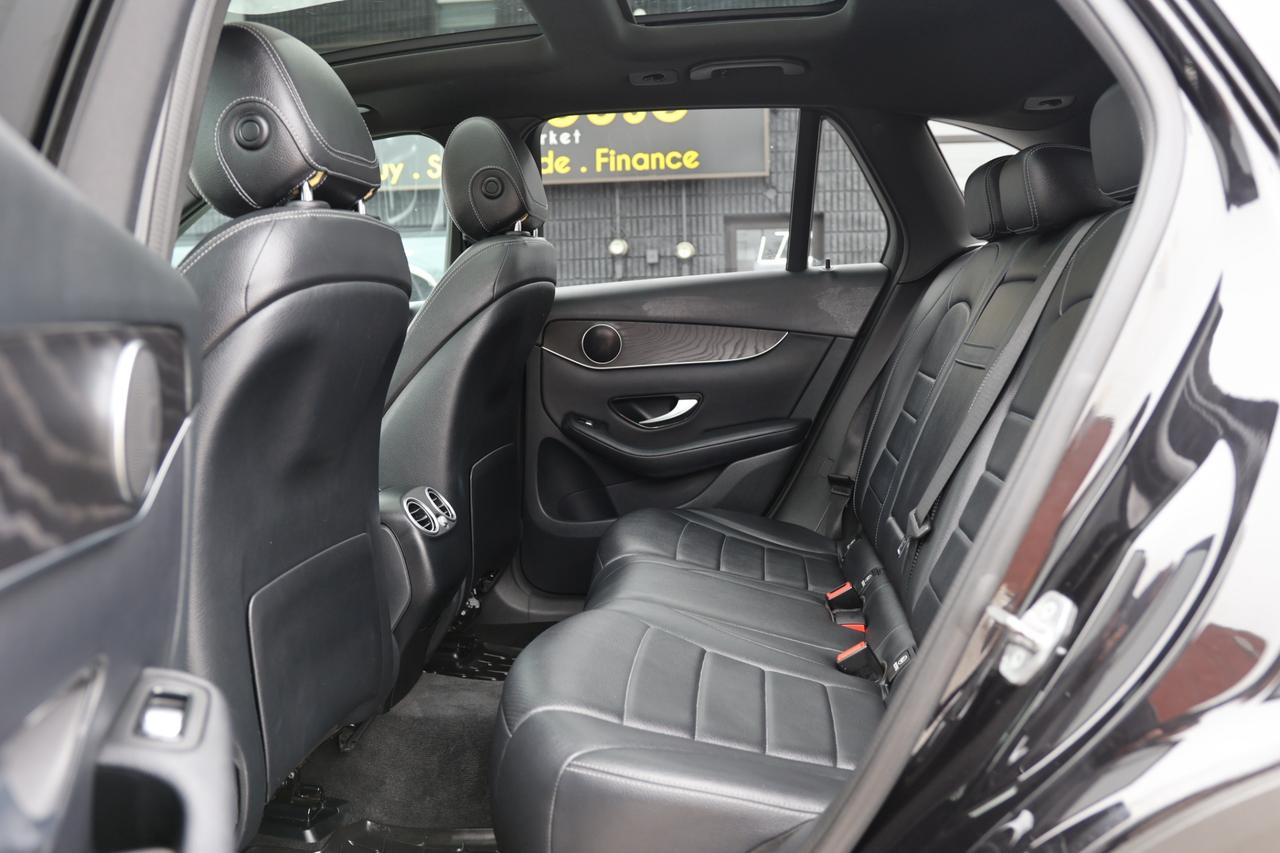 2019 Mercedes-Benz GLC-Class GLC300-4MATIC/NAV/360 CAM/PANOROOF/BLIS/P SENSORS/ Photo