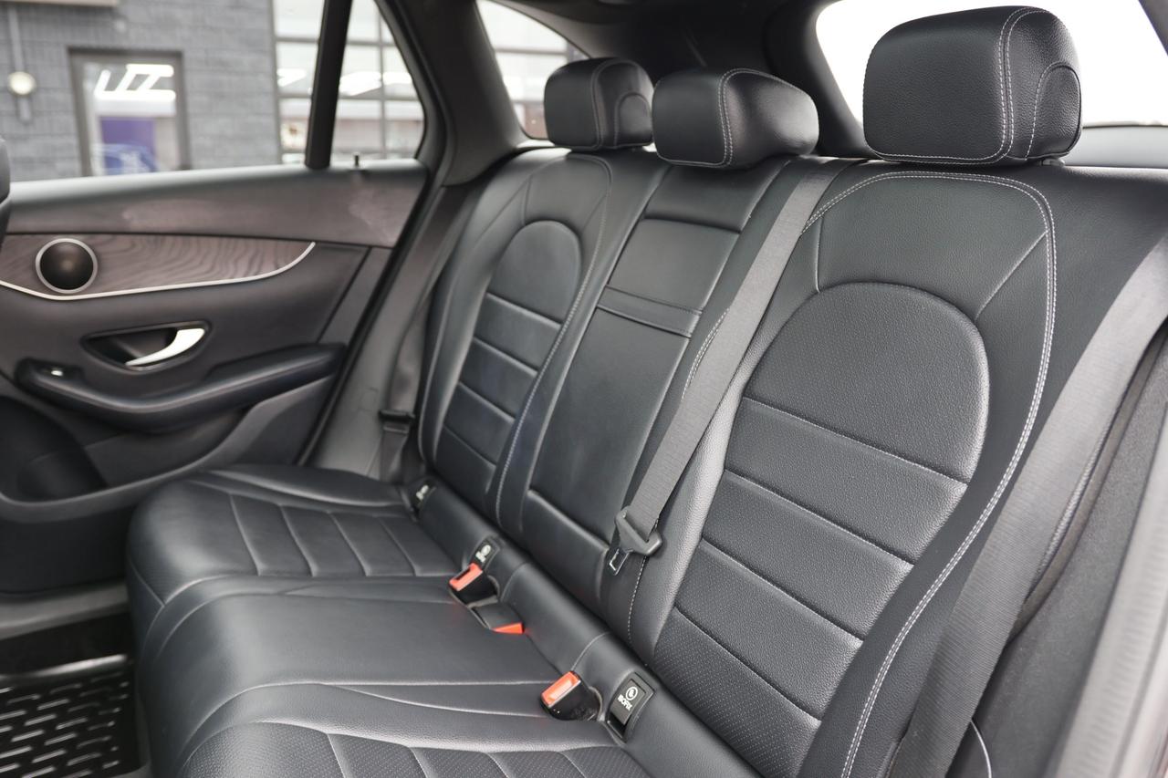 2019 Mercedes-Benz GLC-Class GLC300-4MATIC/NAV/360 CAM/PANOROOF/BLIS/P SENSORS/ Photo