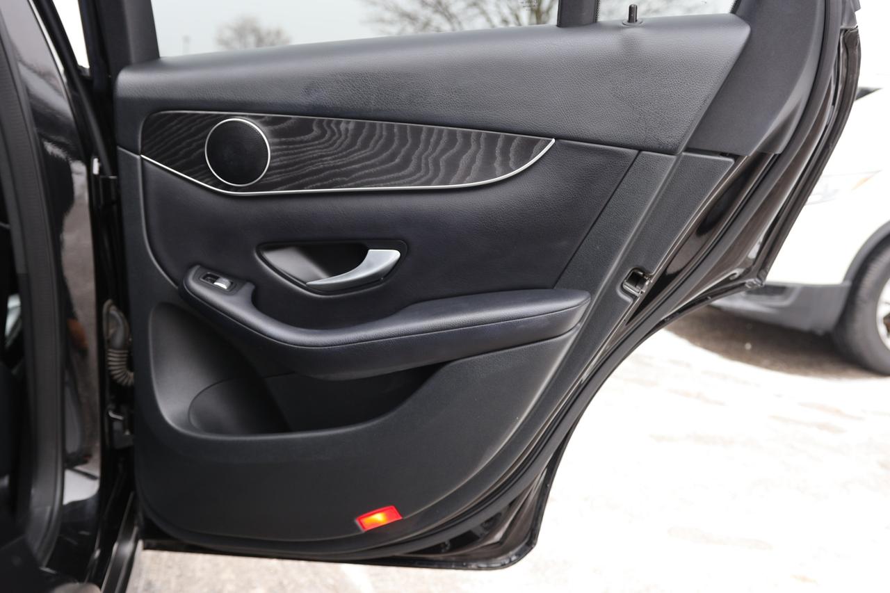 2019 Mercedes-Benz GLC-Class GLC300-4MATIC/NAV/360 CAM/PANOROOF/BLIS/P SENSORS/ Photo