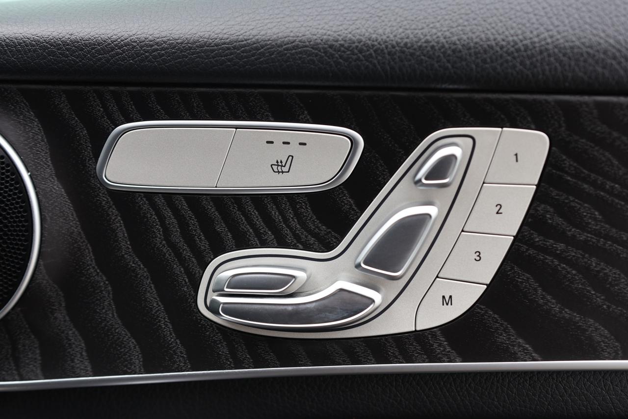 2019 Mercedes-Benz GLC-Class GLC300-4MATIC/NAV/360 CAM/PANOROOF/BLIS/P SENSORS/ Photo