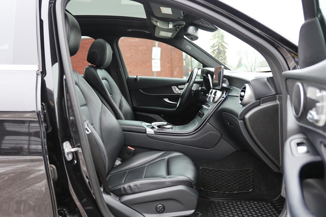 2019 Mercedes-Benz GLC-Class GLC300-4MATIC/NAV/360 CAM/PANOROOF/BLIS/P SENSORS/ Photo