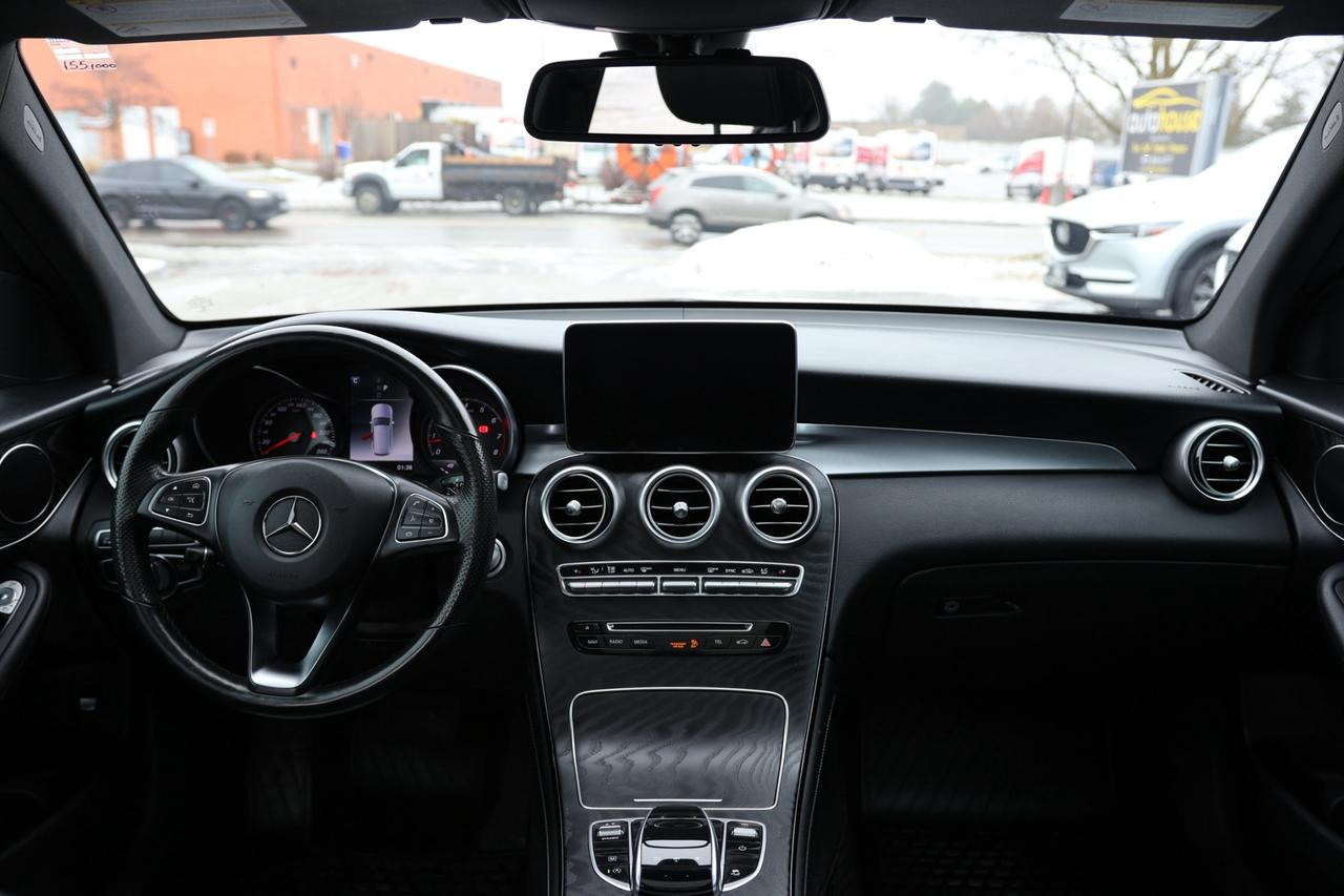 2019 Mercedes-Benz GLC-Class GLC300-4MATIC/NAV/360 CAM/PANOROOF/BLIS/P SENSORS/ Photo