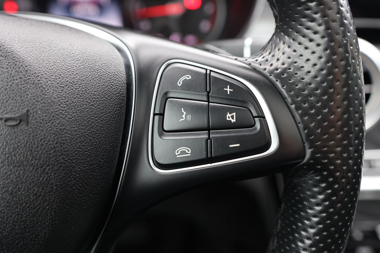 2019 Mercedes-Benz GLC-Class GLC300-4MATIC/NAV/360 CAM/PANOROOF/BLIS/P SENSORS/ Photo