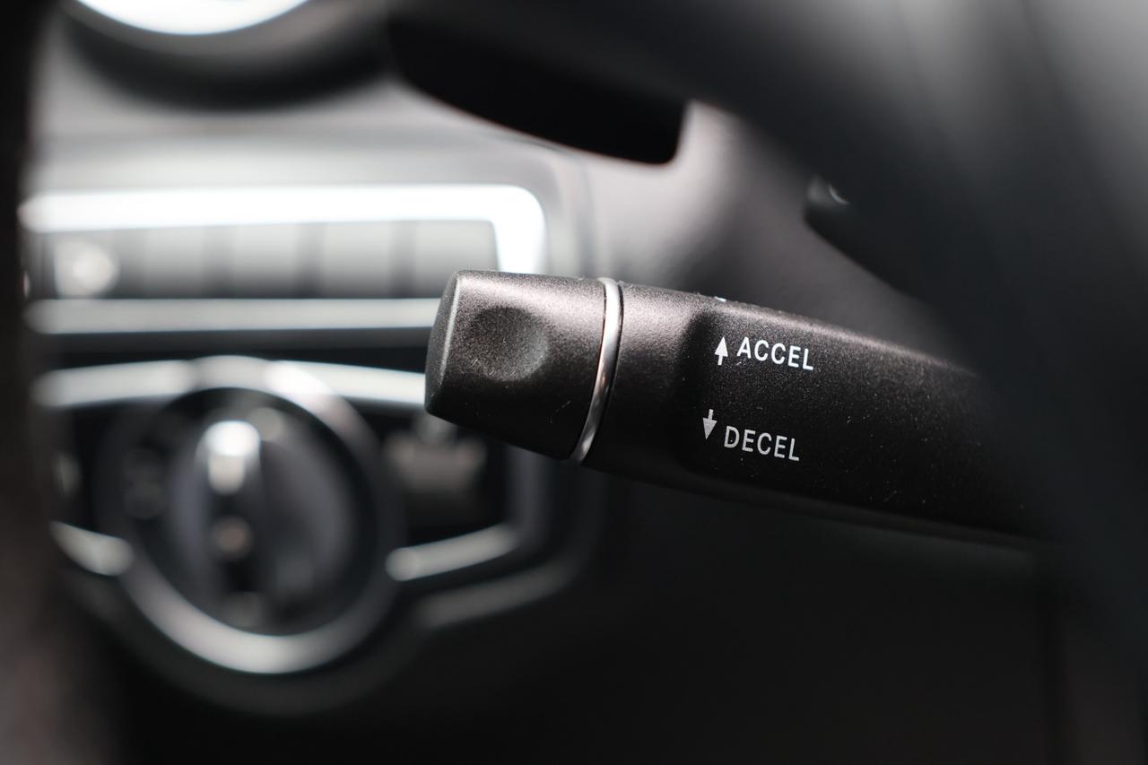 2019 Mercedes-Benz GLC-Class GLC300-4MATIC/NAV/360 CAM/PANOROOF/BLIS/P SENSORS/ Photo