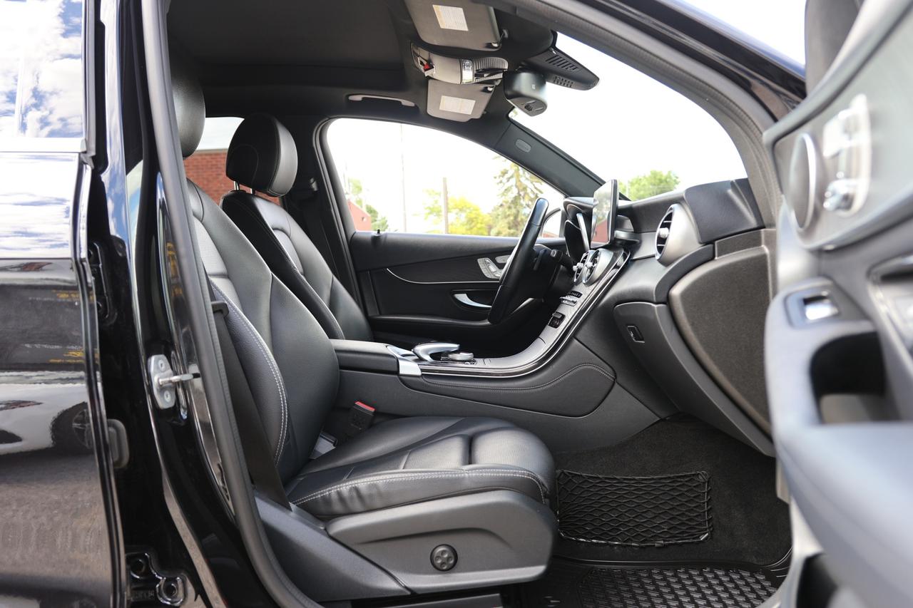 2019 Mercedes-Benz GLC-Class GLC300-4MATIC/NAV/360 CAM/BLIS/P SENSORS/PANOROOF/ Photo