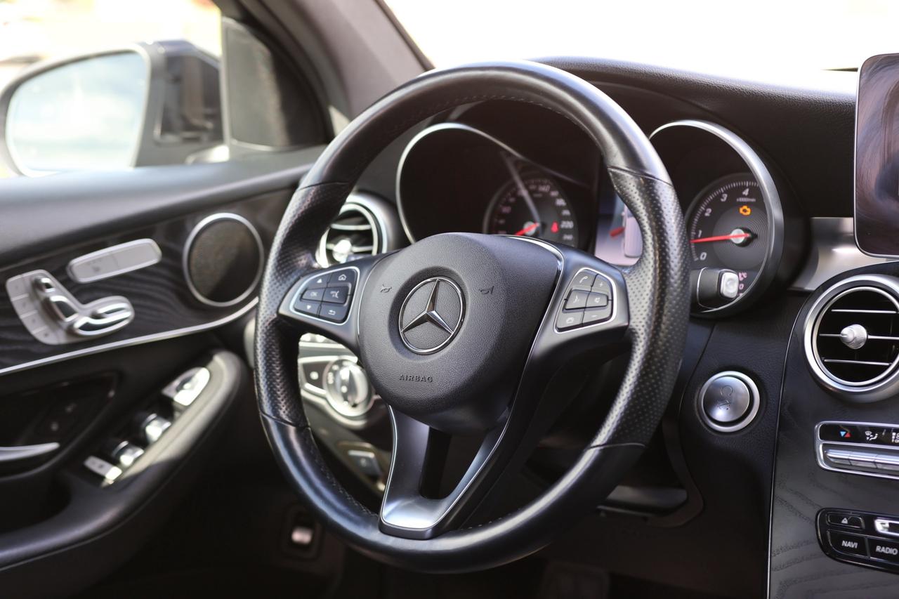 2019 Mercedes-Benz GLC-Class GLC300-4MATIC/NAV/360 CAM/BLIS/P SENSORS/PANOROOF/ Photo