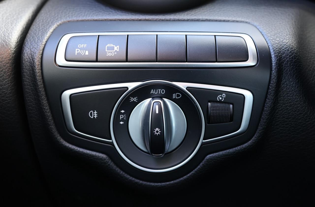 2019 Mercedes-Benz GLC-Class GLC300-4MATIC/NAV/360 CAM/BLIS/P SENSORS/PANOROOF/ Photo