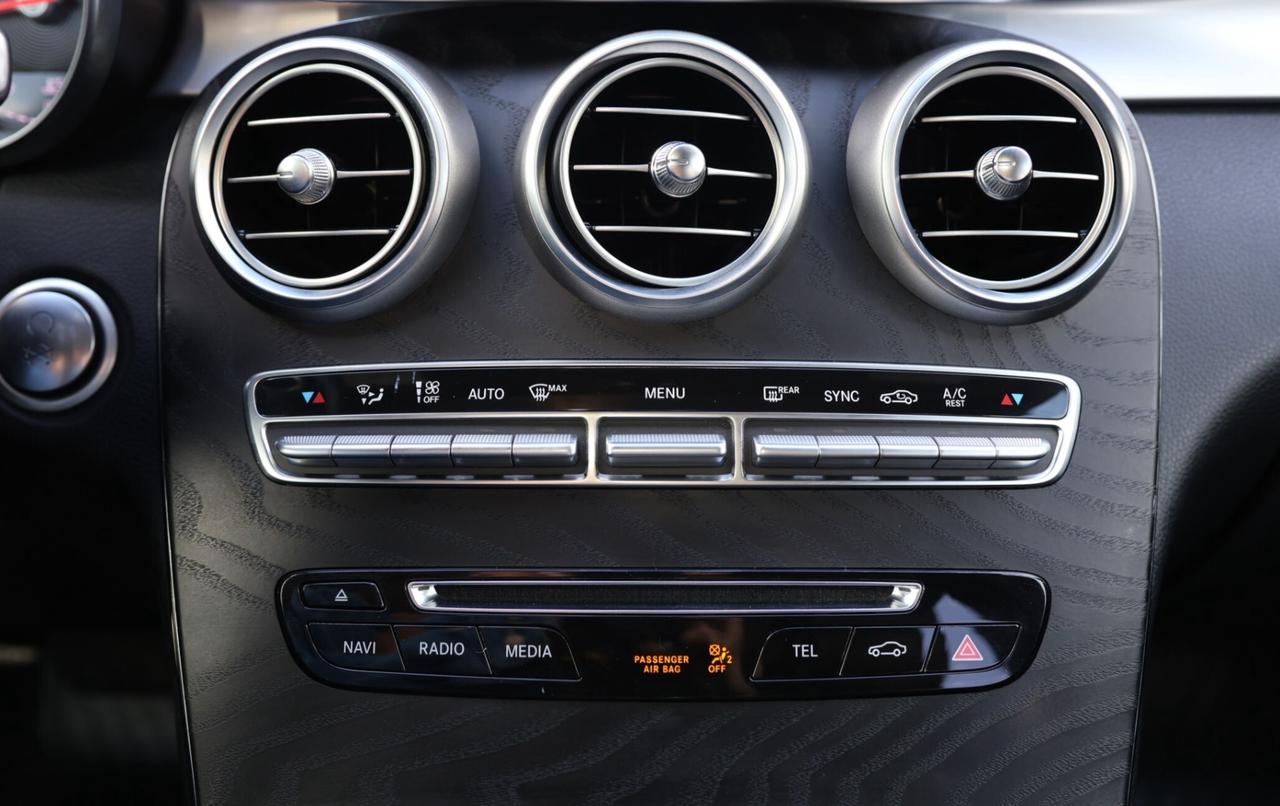 2019 Mercedes-Benz GLC-Class GLC300-4MATIC/NAV/360 CAM/BLIS/P SENSORS/PANOROOF/ Photo