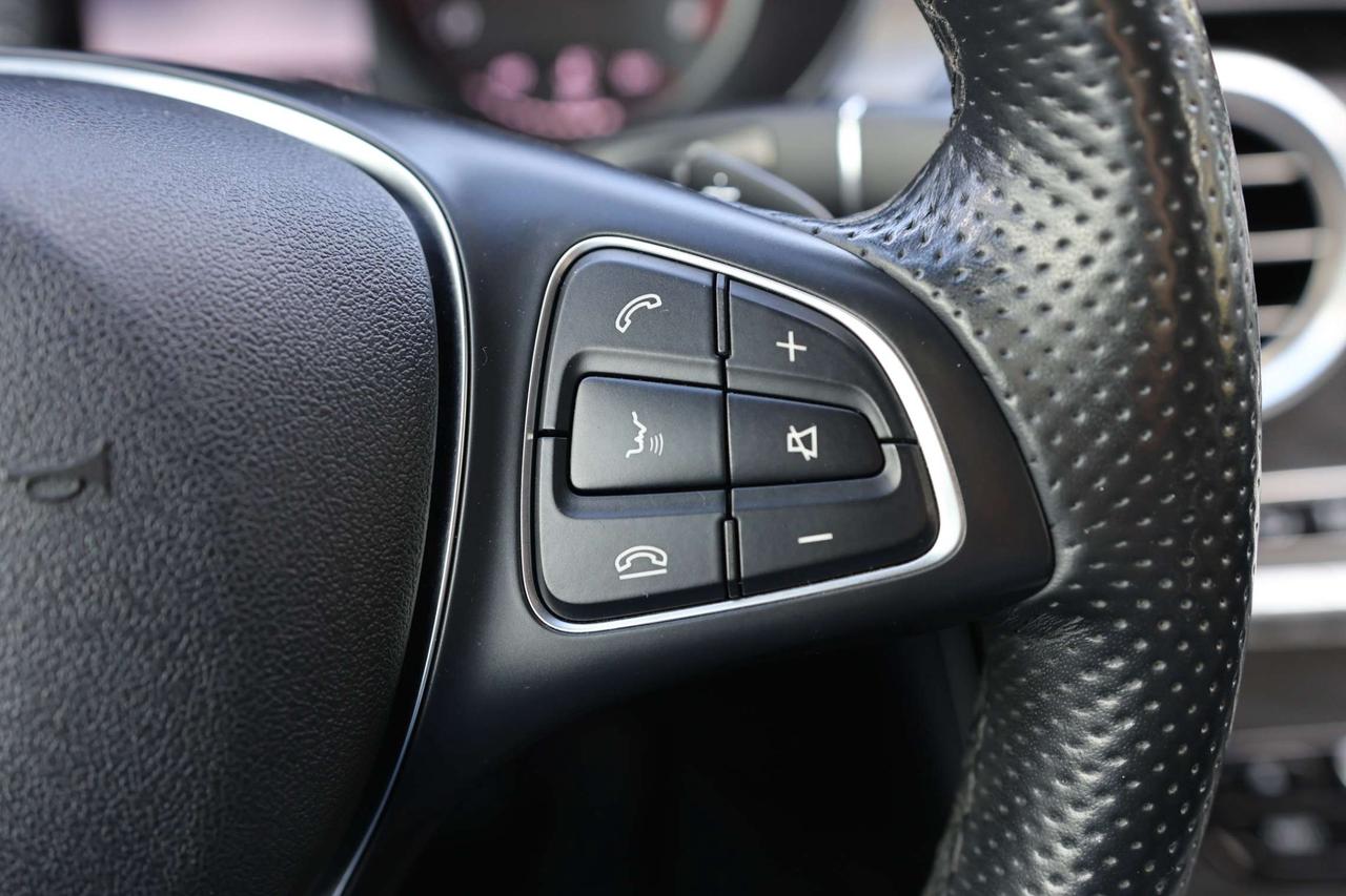 2019 Mercedes-Benz GLC GLC300-4MATIC/NAV/360 CAM/BLIS/P SENSORS/PANOROOF/LEATHER/H SEATS&STEERING/KEYLESS/BT/HEADLIGHT PKG Photo