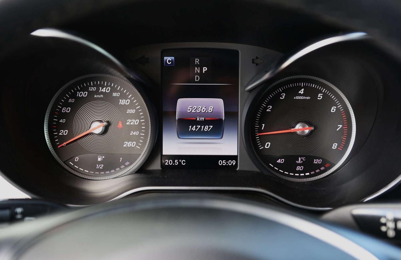 2019 Mercedes-Benz GLC GLC300-4MATIC/NAV/360 CAM/BLIS/P SENSORS/PANOROOF/LEATHER/H SEATS&STEERING/KEYLESS/BT/HEADLIGHT PKG Photo