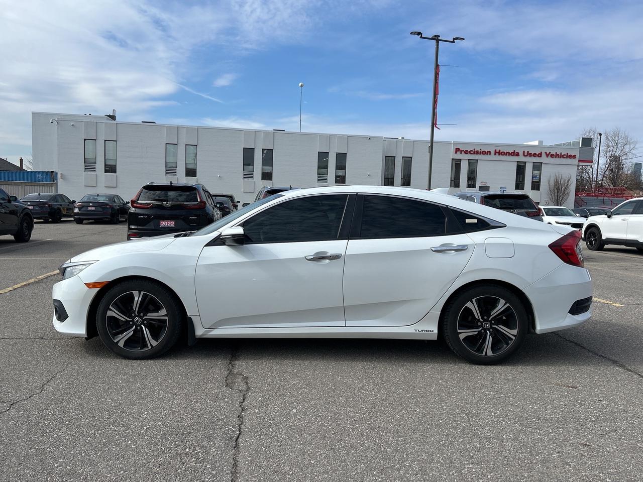 2018 Honda Civic Sedan Touring Leather  Navigation  Sunroof  CarPlay Photo