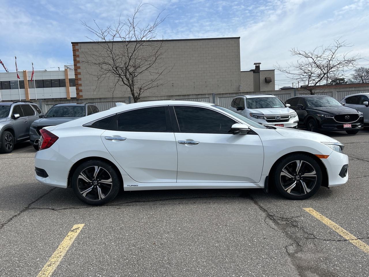 2018 Honda Civic Sedan Touring Leather  Navigation  Sunroof  CarPlay Photo
