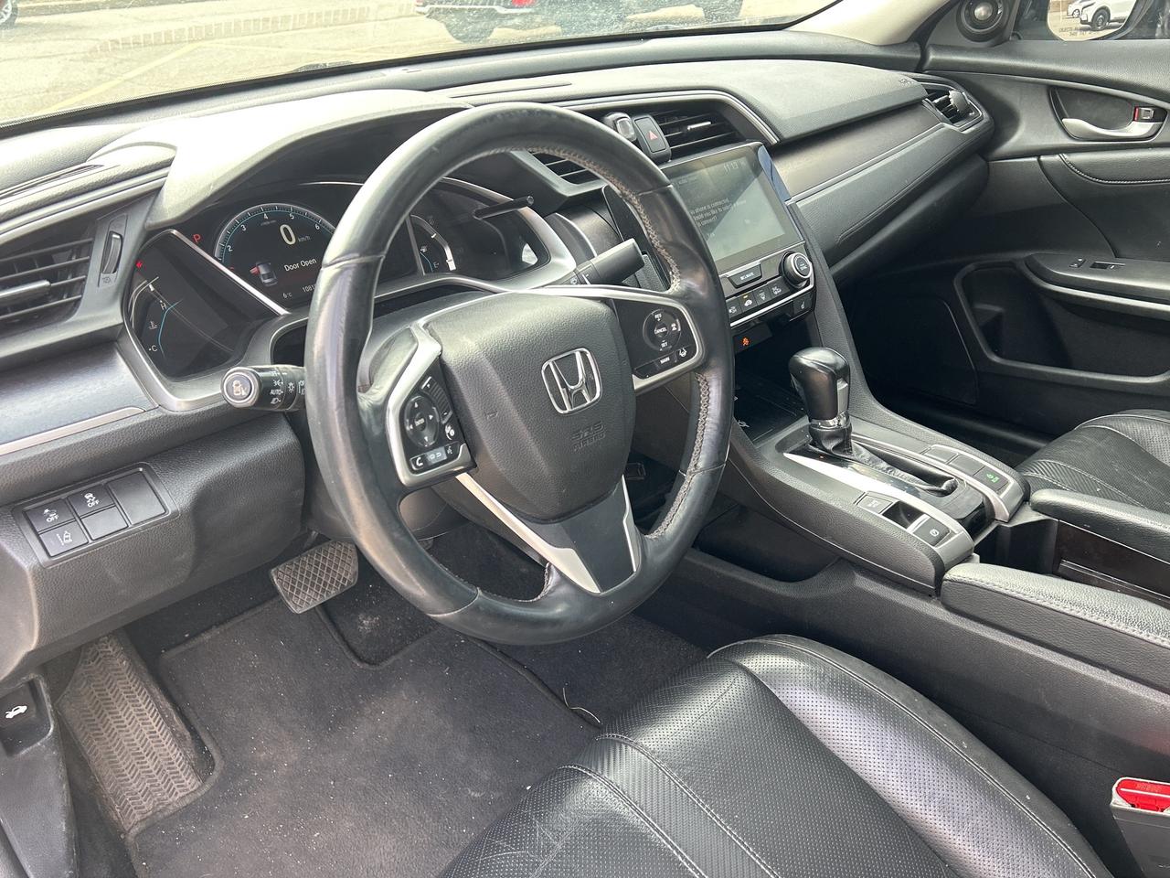 2018 Honda Civic Sedan Touring Leather  Navigation  Sunroof  CarPlay Photo