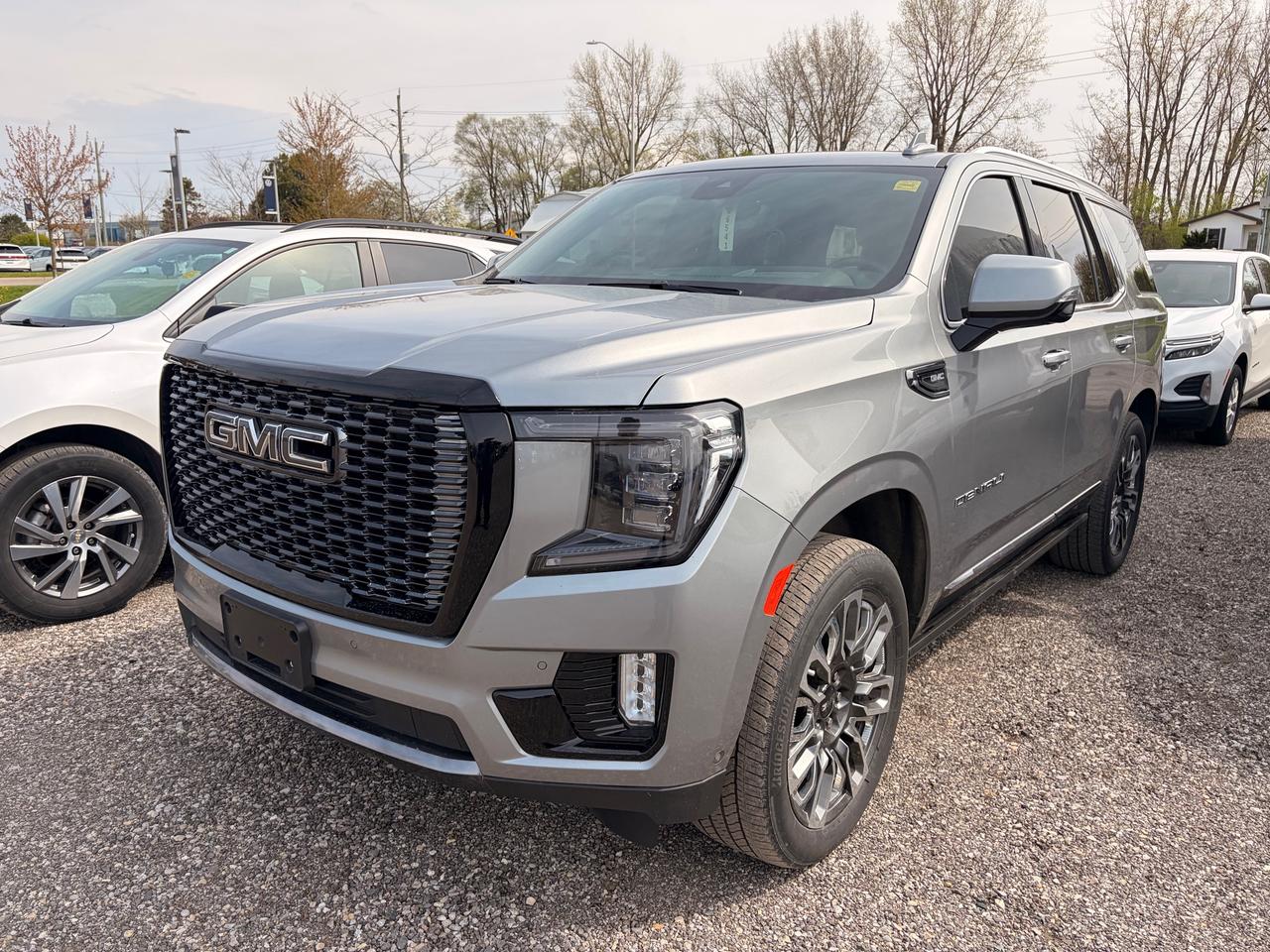 2023 GMC Yukon Denali Ultimate 4x4 Photo0