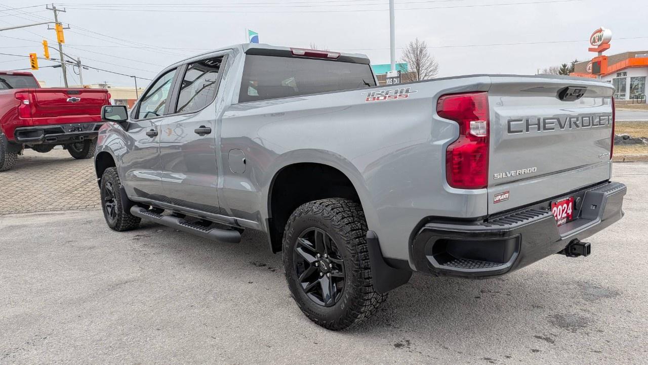 2024 Chevrolet Silverado 1500 Crew Cab Standard Box 4-Wheel Drive Custom Trail Boss Photo