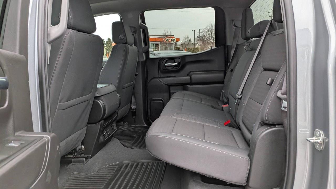 2024 Chevrolet Silverado 1500 Crew Cab Standard Box 4-Wheel Drive Custom Trail Boss Photo