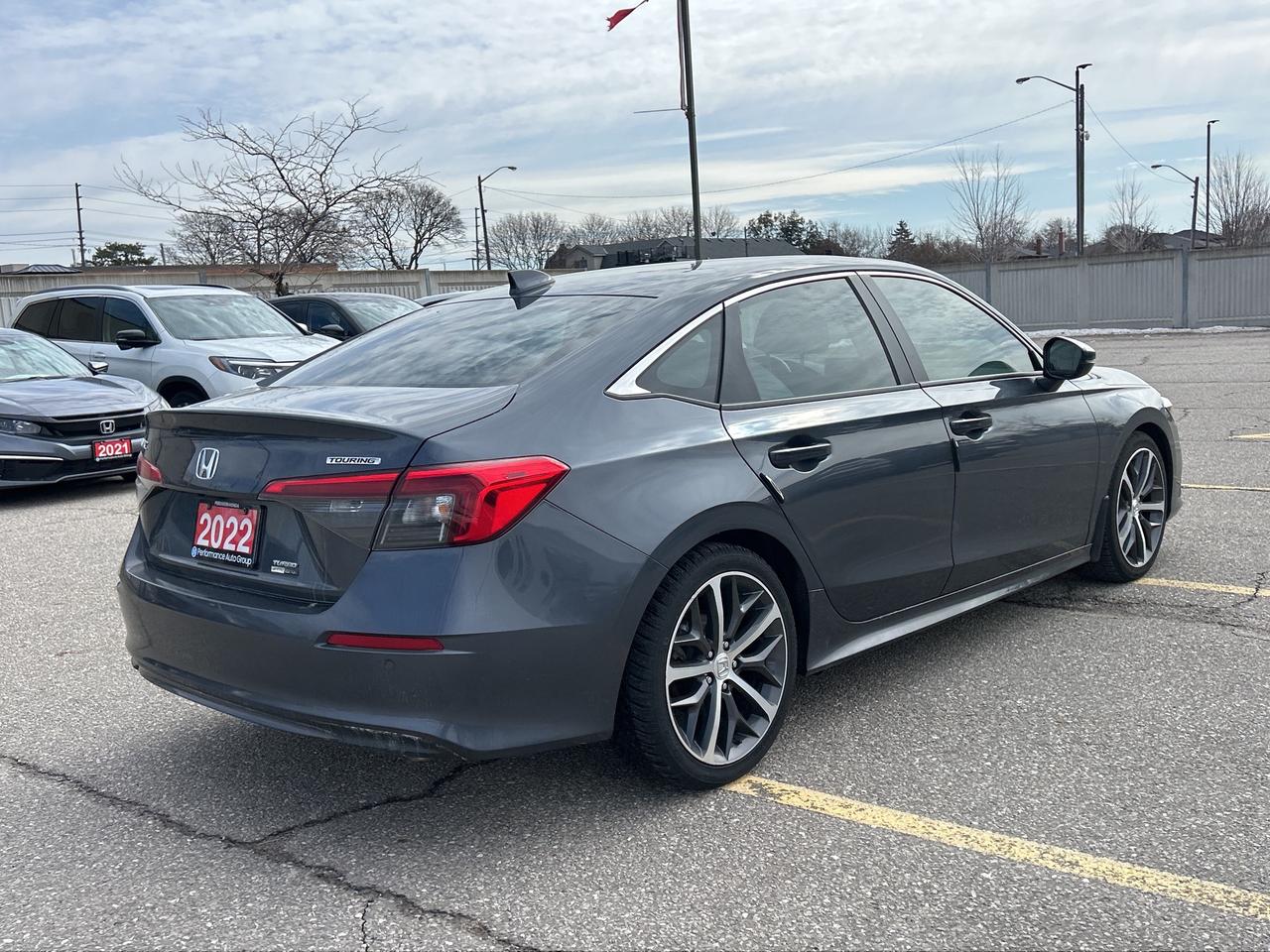 2022 Honda Civic Sedan Touring Leather  Navigation  Sunroof  CarPlay Photo