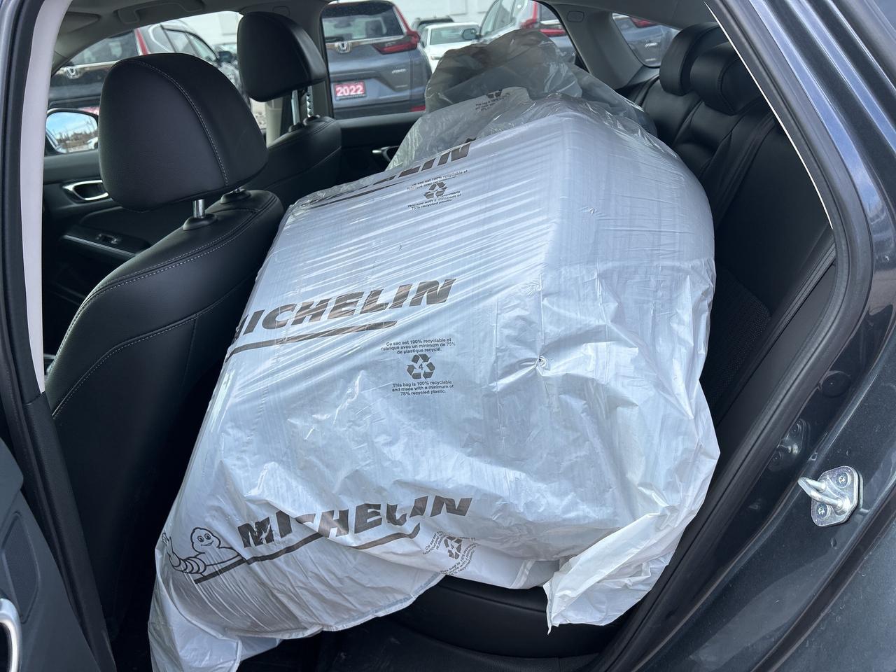 2022 Honda Civic Sedan Touring Leather  Navigation  Sunroof  CarPlay Photo