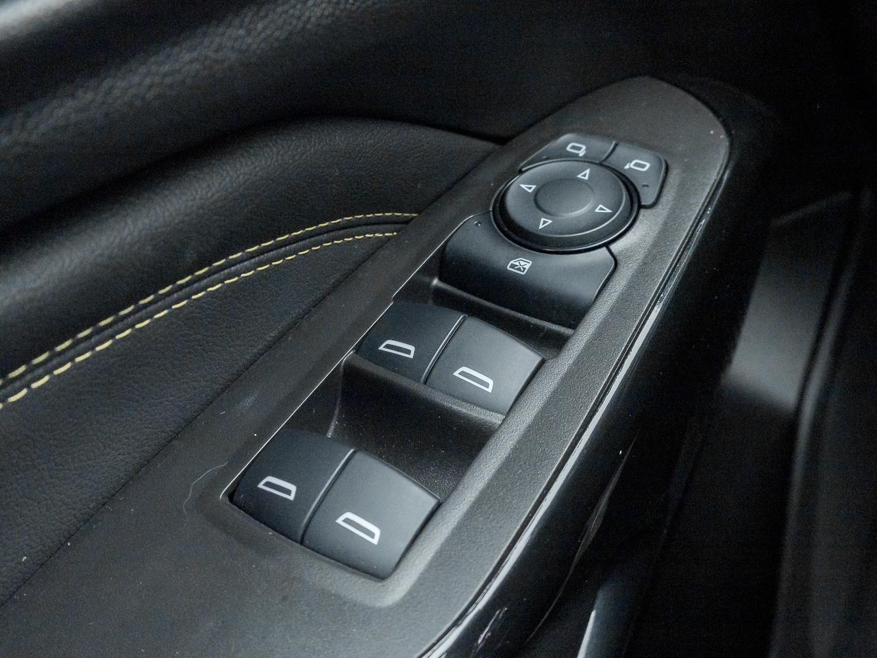 2025 Chevrolet Trax LT 4dr Front-Wheel Drive Photo