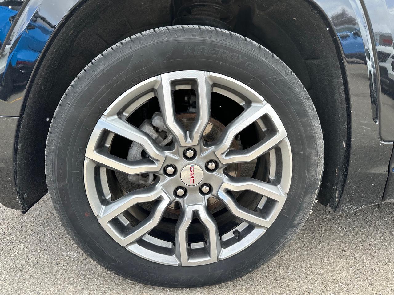 2024 GMC Terrain Denali 4dr All-Wheel Drive Photo4