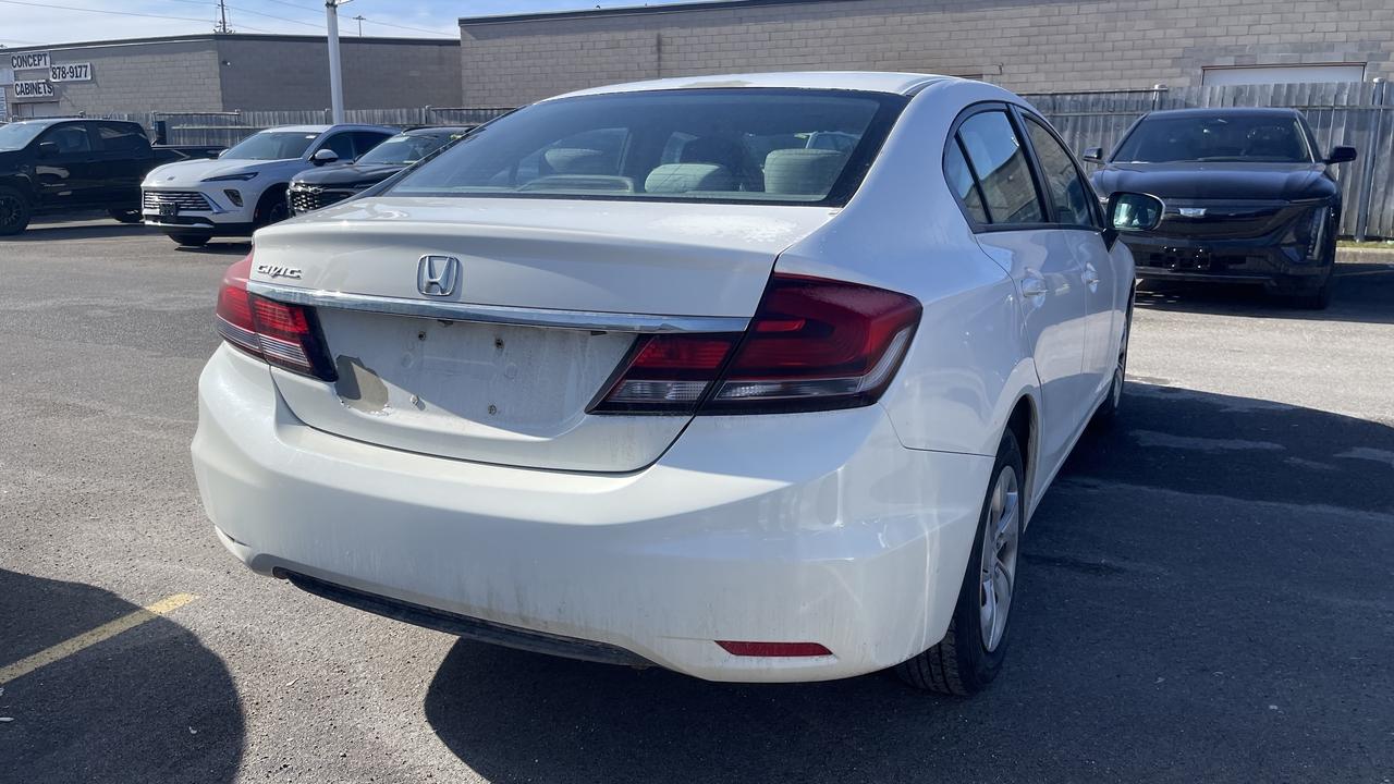 2015 Honda Civic Sedan 4dr Auto LX   AS IS Photo4
