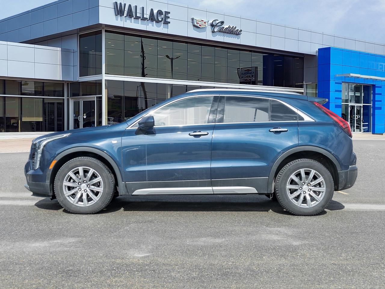 2020 Cadillac XT4 Luxury AWD   Sunroof   Heated Seats   Remote start Photo