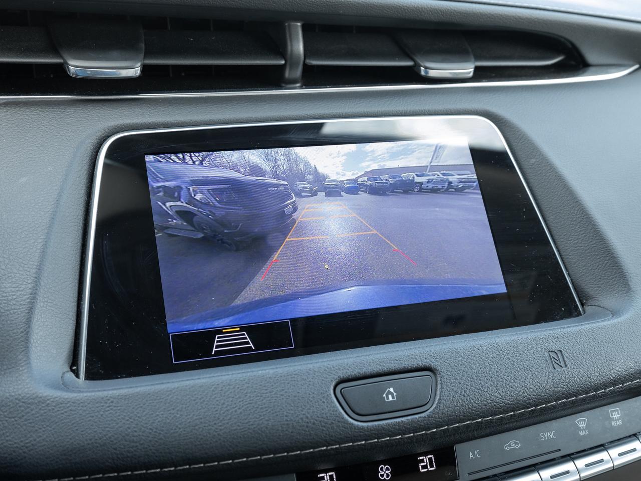 2020 Cadillac XT4 Luxury AWD   Sunroof   Heated Seats   Remote start Photo