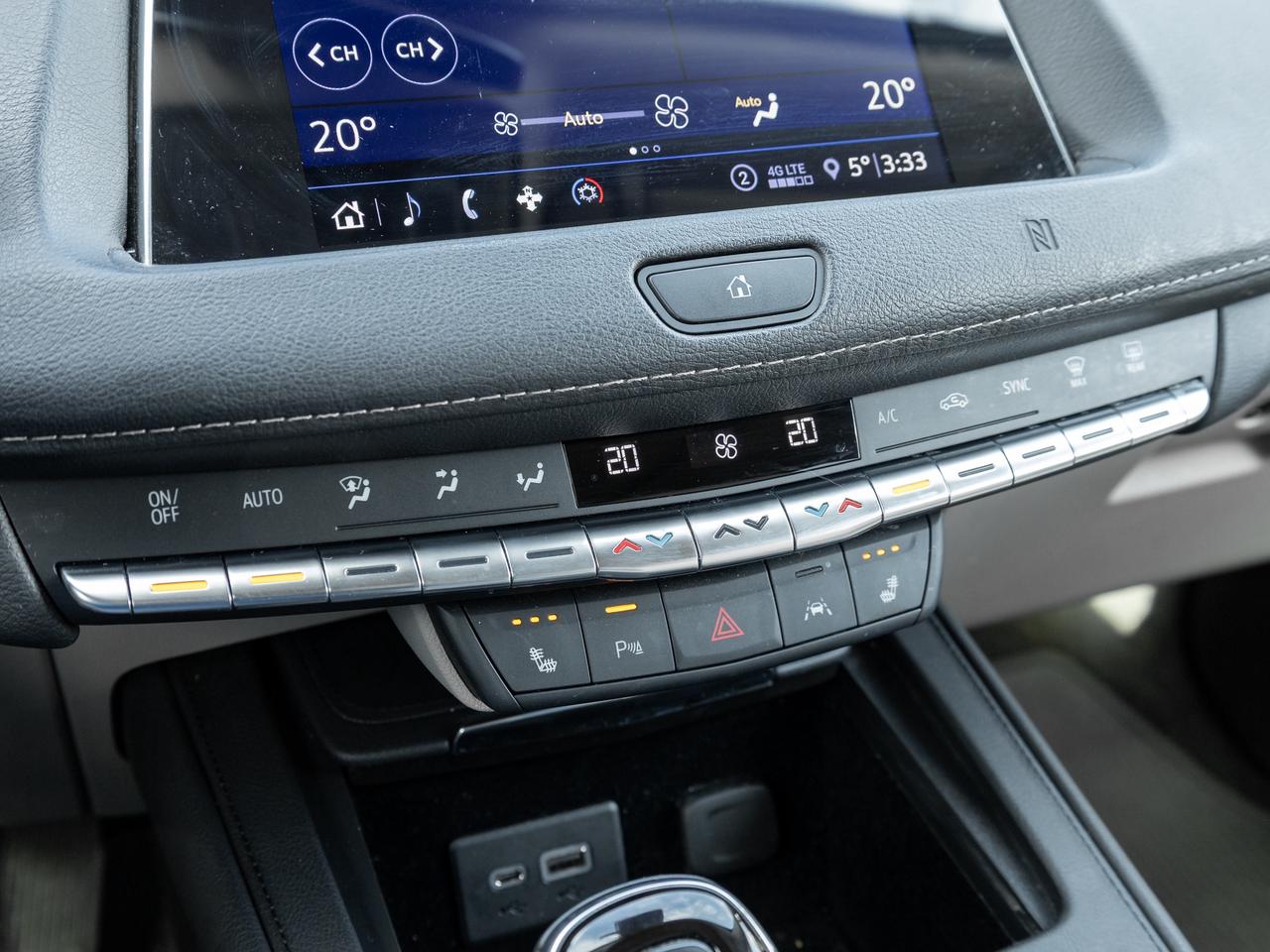 2020 Cadillac XT4 Luxury AWD   Sunroof   Heated Seats   Remote start Photo