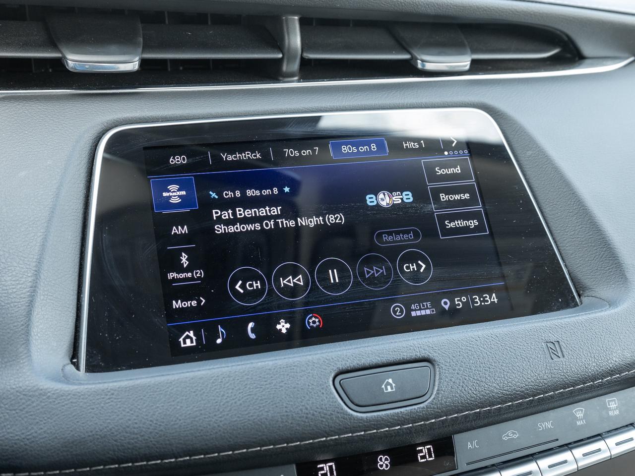 2020 Cadillac XT4 Luxury AWD   Sunroof   Heated Seats   Remote start Photo