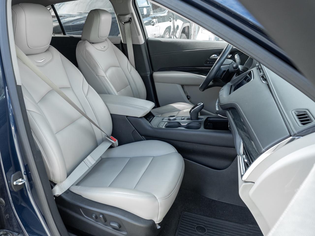 2020 Cadillac XT4 Luxury AWD   Sunroof   Heated Seats   Remote start Photo