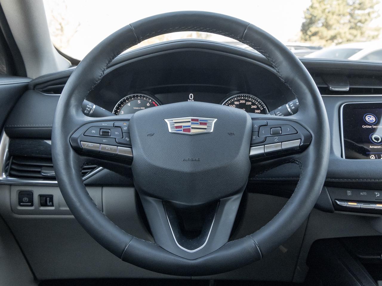 2020 Cadillac XT4 Luxury AWD   Sunroof   Heated Seats   Remote start Photo