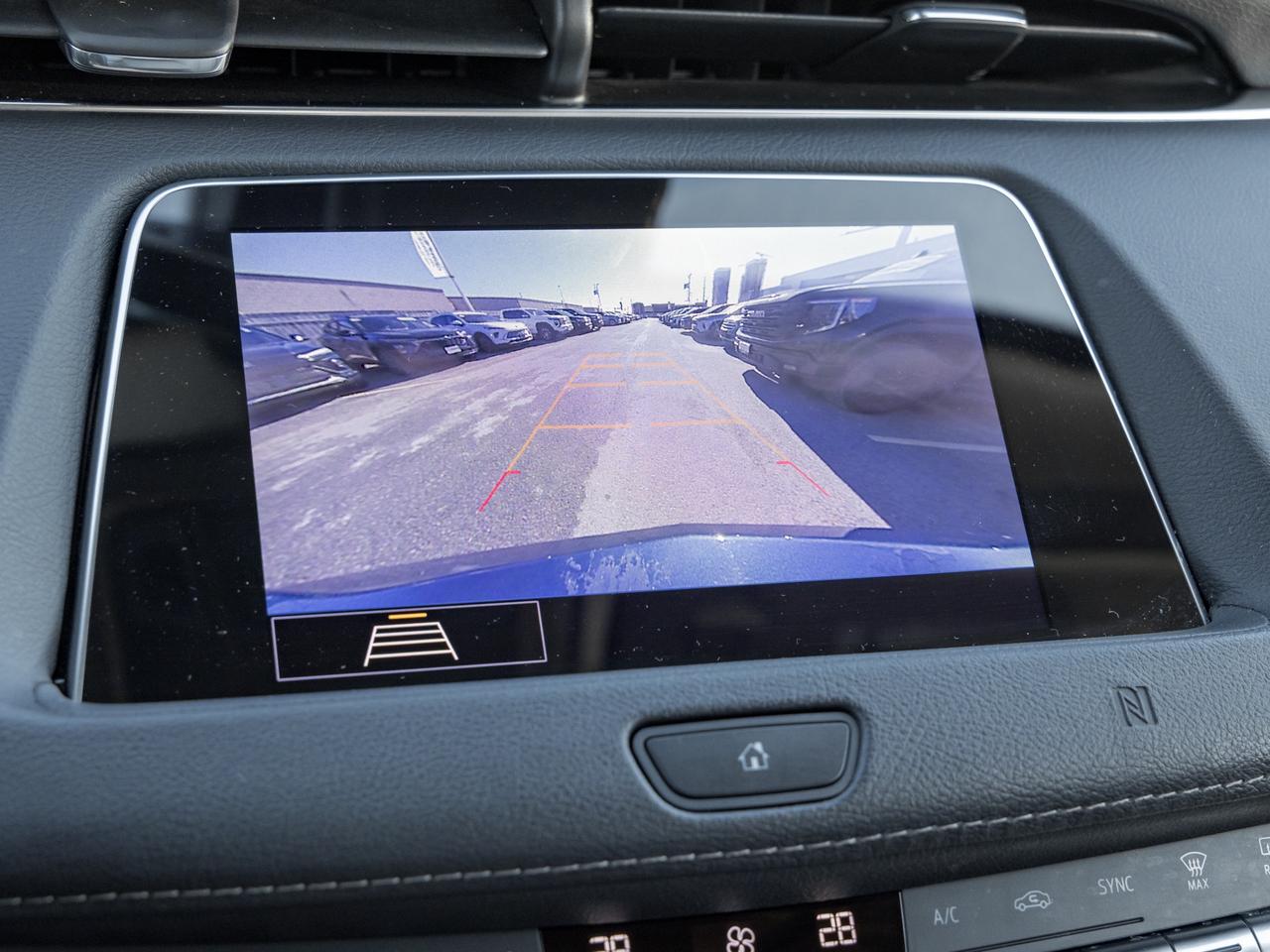 2020 Cadillac XT4 Luxury AWD   Sunroof   Heated Seats   Remote start Photo