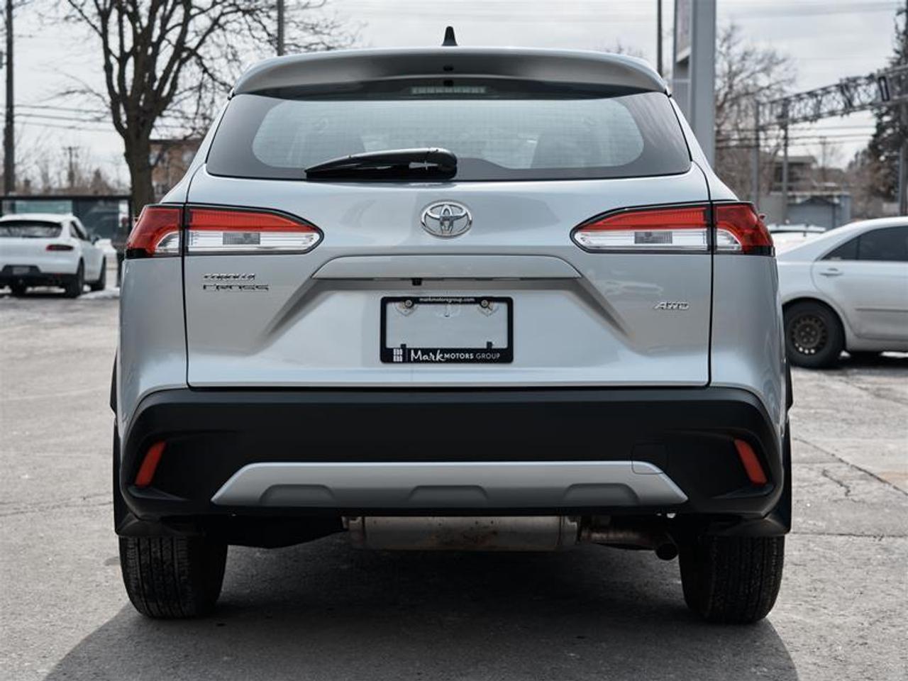 2023 Toyota Corolla Cross L AWD Photo