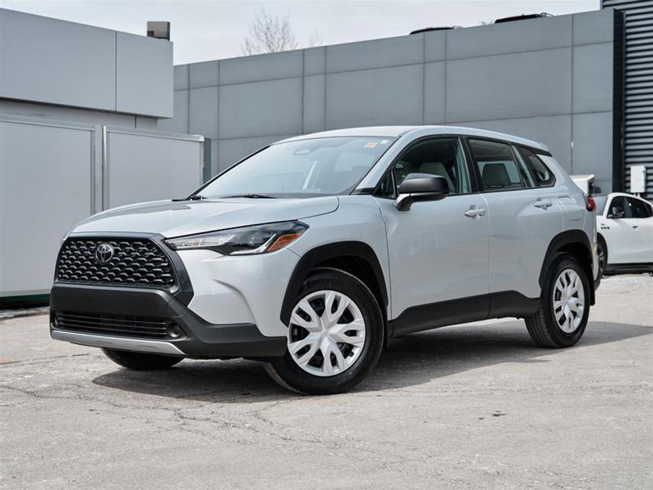 2023 Toyota Corolla Cross L AWD Photo