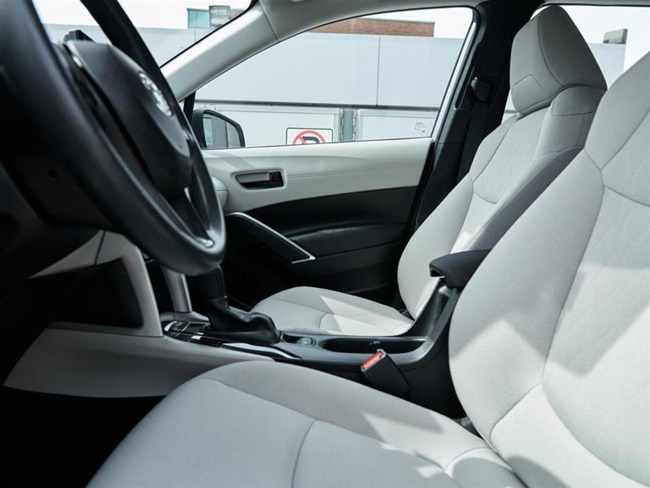 2023 Toyota Corolla Cross L AWD Photo